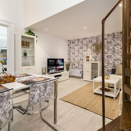 Ruin Bar-Loft Design Home Budapest Extérieur photo