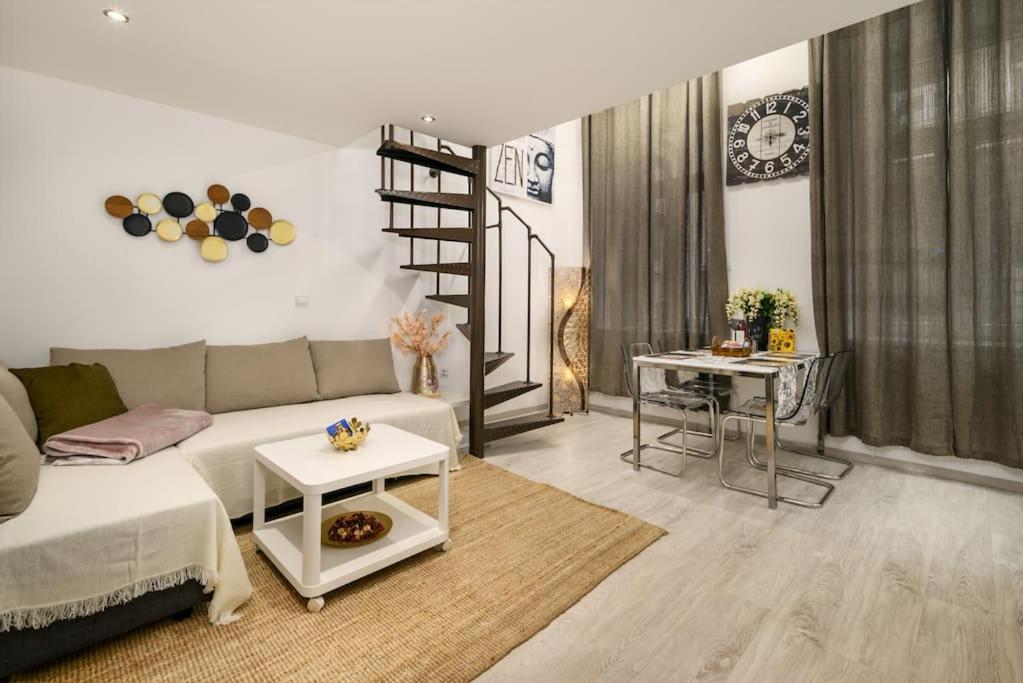 Ruin Bar-Loft Design Home Budapest Extérieur photo